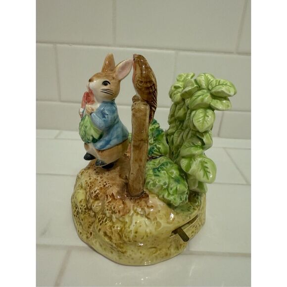 Peter Rabbit - Beatrix Potter-Music Box by Schmid - Picture 4 of 6